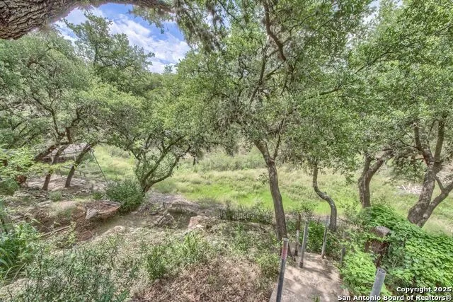 1108 Pebble Beach Dr NW Lakehills, TX 78063
